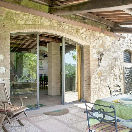 Gorgeous In Gambassi Terme
